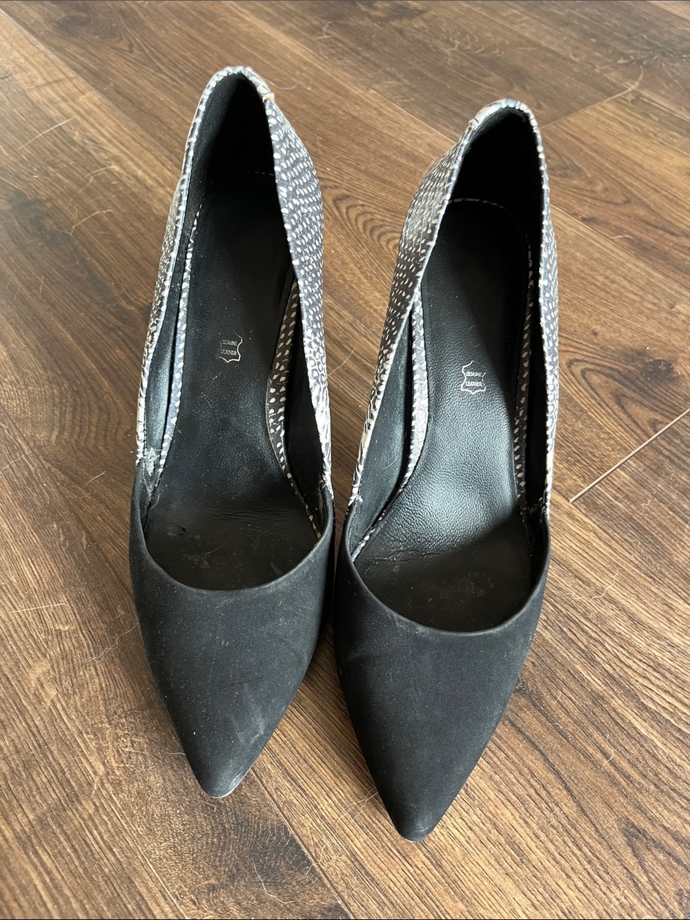 Aldo Black Pointed Toe Heels with Textured Patterned Sides